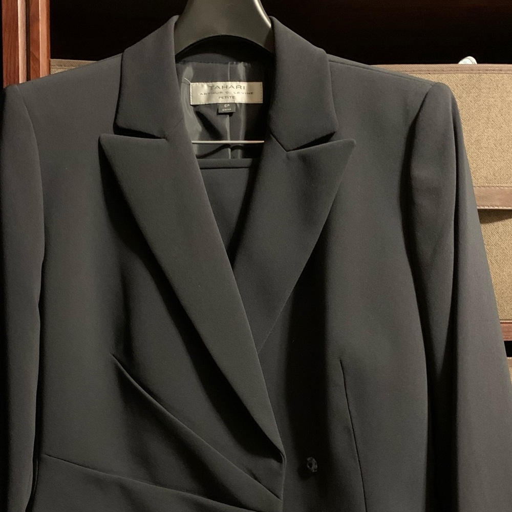 Woman’s suit